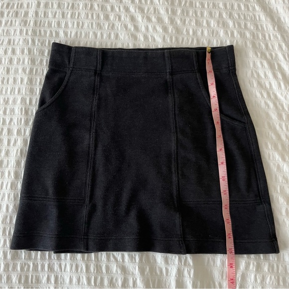 Horny Toad Skirt - Picture 3 of 7